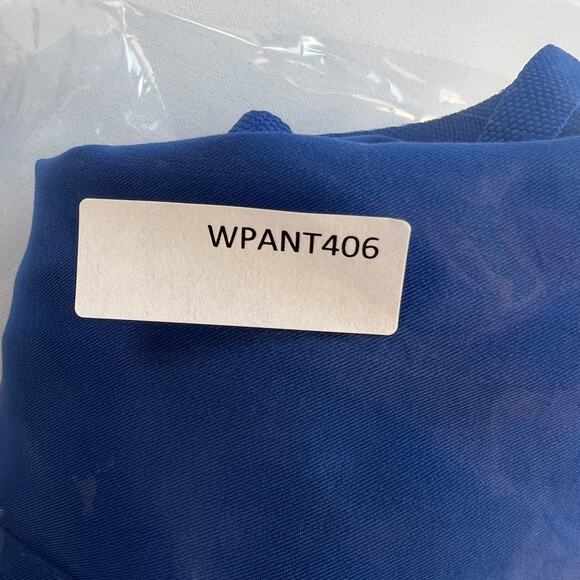 Barco Grey’s Anatomy 3 Pocket Low Rise Cargo Straight Leg Scrub Pants Size LT - Picture 9 of 10